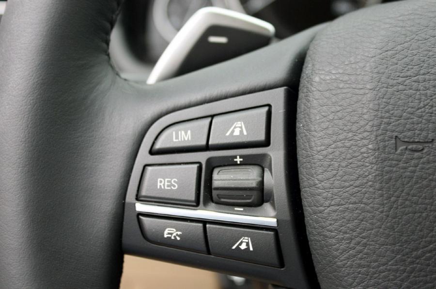  BMW 535i 2011 года  (фото 23 из 48)